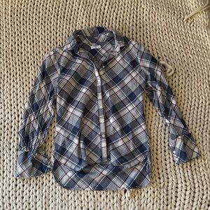 UNTUCKit Women's Plaid Button Down Shirt in Navy and White